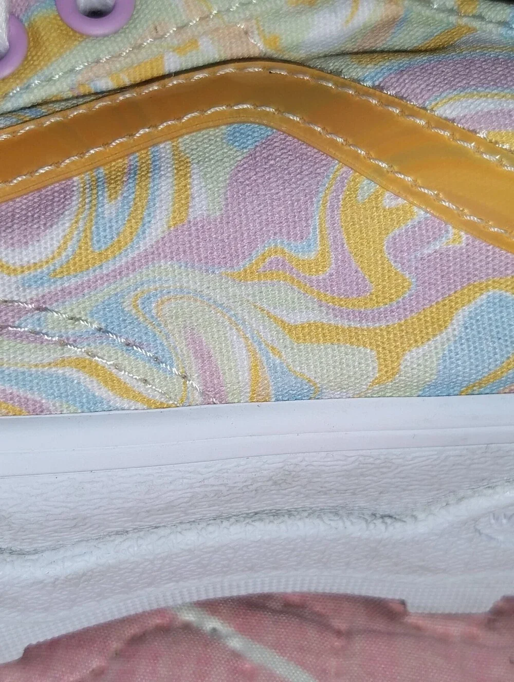 Vans Kids Low-Top Sneakers in Yellow with Pastel Marble Print